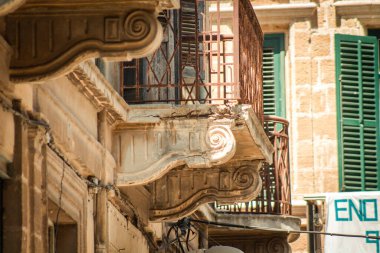 Lefkoşe Kıbrıs 04 Temmuz 2020 Kıbrıs Rum Kesimi 'nin başkenti Lefkoşe' de bulunan bir evin cephesine bakınız