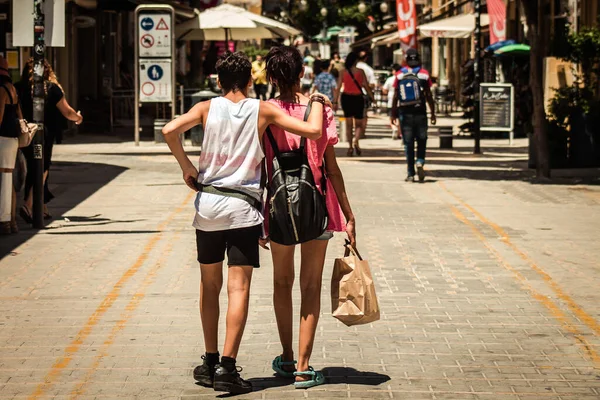 Nicosia Chipre Julio 2020 Vista Personas Identificadas Caminando Por Calle — Foto de Stock