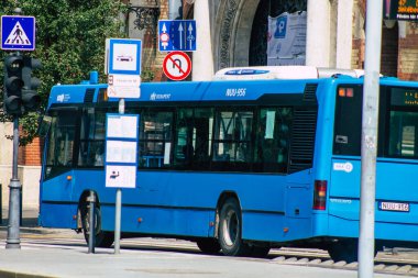 Budapeşte Macaristan 11 Temmuz 2020 Macar halk otobüsü, Macaristan 'ın başkenti Budapeşte' nin sokaklarında ve toplu taşıma sisteminin bir parçası olan yolculara yönelik.