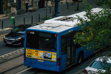 Budapeşte Macaristan 11 Temmuz 2020 Macar halk otobüsü, Macaristan 'ın başkenti Budapeşte' nin sokaklarında ve toplu taşıma sisteminin bir parçası olan yolculara yönelik.