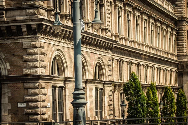 Budapest Hungary July 2020 View Gothic Architecture University Located Downtown — Stock Photo, Image