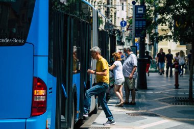 Budapeşte Macaristan 14 Temmuz 2020 Macar halk otobüsü, Macaristan 'ın başkenti Budapeşte' nin sokaklarında ve toplu taşıma sisteminin bir parçası olan yolculara yönelik.