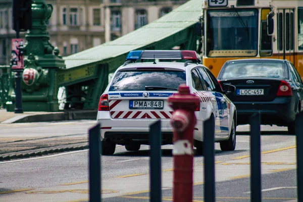 Budapest Hungary July 2020 Вид Традиційний Угорський Поліцейський Автомобіль Їде — стокове фото