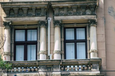 Budapeşte Macaristan 15 Temmuz 2020 Macaristan 'ın başkenti ve Macaristan' ın en kalabalık şehri olan Budapeşte 'nin şehir merkezindeki tarihi yapı manzarası