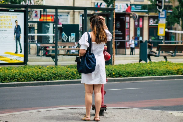 Budapest Hungary July 2020 View Unidentified Pedestrians Walking Historical Streets — стоковое фото