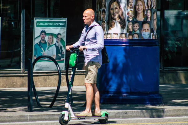 Boedapest Hongarije Juli 2020 Zicht Niet Geïdentificeerde Mensen Rollend Met — Stockfoto