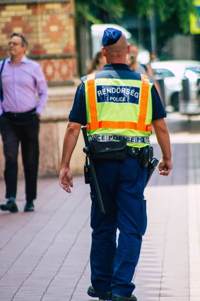 Budapest Hungary July 2020 View Unidentified Hungarian Police Officer Walking — стоковое фото