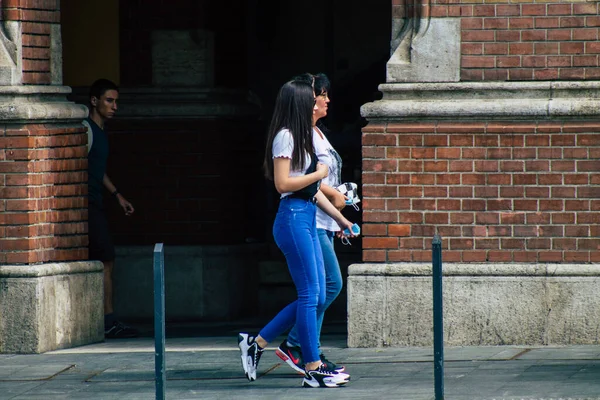 Budapešť Maďarsko Červenec 2020 Pohled Neidentifikované Chodce Procházející Historickými Ulicemi — Stock fotografie