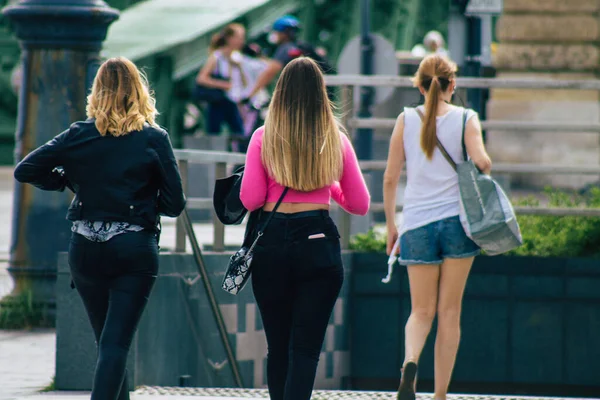 Budapest Hungría Julio 2020 Vista Peatones Identificados Caminando Por Las — Foto de Stock