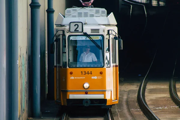 Budapest Ungheria Luglio 2020 Veduta Vecchio Tram Elettrico Ungherese Passeggeri — Foto Stock