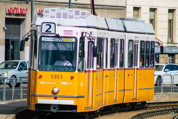 Budapest Ungheria Luglio 2020 Veduta Vecchio Tram Elettrico Ungherese Passeggeri — Foto Stock
