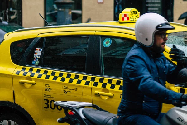 Budapest Hungary July 2020 View Traditional Yellow Hungarian Taxi Passengers — Stock Photo, Image