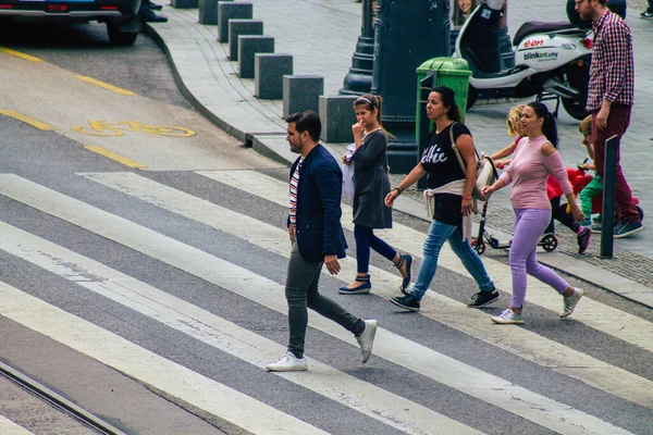 Budapest Hungary July 2020 View Unidentified Pedestrians Walking Zebra Crossing — Stock Photo, Image