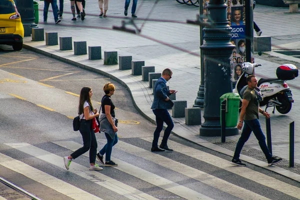 Budapest Hungary July 2020 View Unidentified Pedestrians Walking Zebra Crossing — Stock Photo, Image