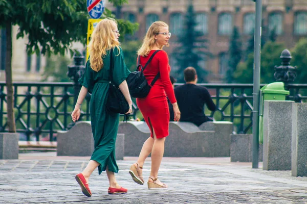 Budapest Hungría Julio 2020 Vista Turistas Identificados Caminando Por Las — Foto de Stock