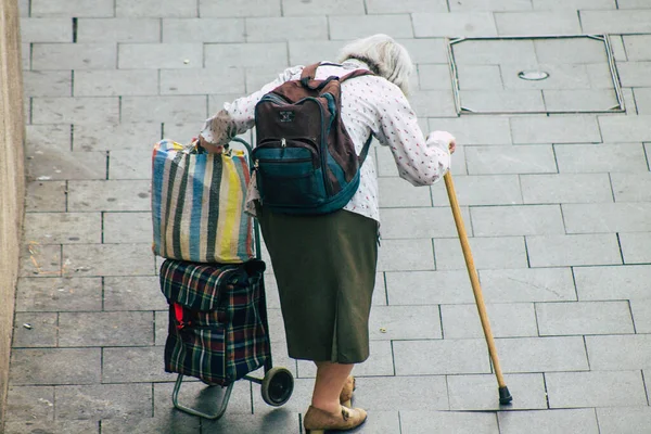 Budapeste Hungria Julho 2020 Vista Pedestres Não Identificados Andando Nas — Fotografia de Stock