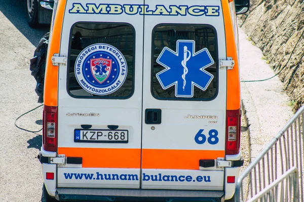 Budapest Hongrie Juillet 2020 Vue Une Ambulance Traditionnelle Hongroise Traversant — Photo