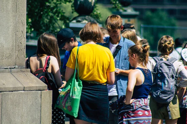 Budapeste Hungria Julho 2020 Vista Pedestres Não Identificados Andando Nas — Fotografia de Stock