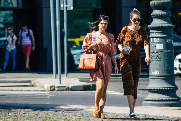 Budapest Hungría Julio 2020 Vista Peatones Identificados Caminando Por Las —  Fotos de Stock