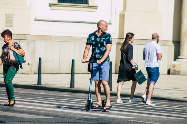 Budapeste Hungria Julho 2020 Vista Pessoas Não Identificadas Rolando Com — Fotografia de Stock