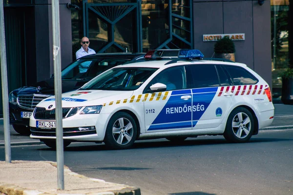 Budapest Hungary July 2020 Вид Традиційний Угорський Поліцейський Автомобіль Їде — стокове фото