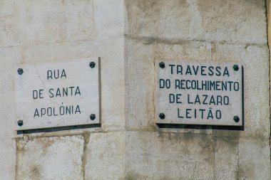 Lizbon Portekiz 25 Temmuz 2020 Bir cadde ya da yol görüntüsü bir sokağa verilen bir isim, genellikle onları Lizbon sokaklarında daha fazla teşhis etmek için adresin bir kısmını oluşturur