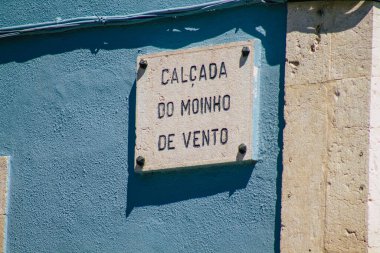 Lizbon Portekiz 25 Temmuz 2020 Bir cadde ya da yol görüntüsü bir sokağa verilen bir isim, genellikle onları Lizbon sokaklarında daha fazla teşhis etmek için adresin bir kısmını oluşturur