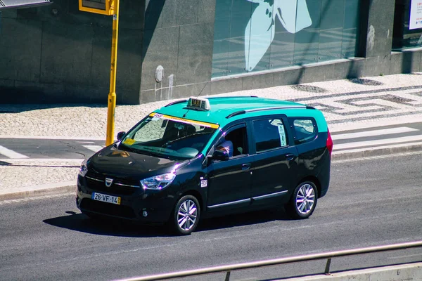 Lisboa Portugal Julio 2020 Vista Taxi Para Pasajeros Que Viajan —  Fotos de Stock