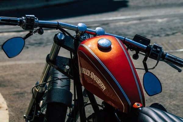 Lissabon Portugal Juli 2020 Zicht Een Harley Davidson Motorfiets Geparkeerd — Stockfoto