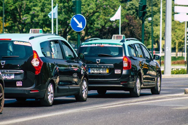 Lisbon Portugal July 2020 View Taxi Passengers Driving Streets Lisbon — Stock Photo, Image