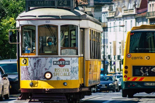 리스본 July 2020 View Traditional Old Electric Tram Passing Street — 스톡 사진