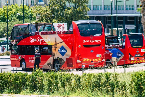 Лиссабон Португалия Августа 2020 Вид Туристический Автобус Пассажиров Проезжающих Улицам — стоковое фото