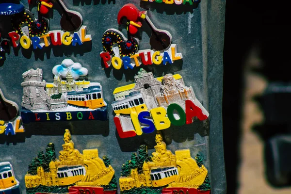 Лиссабон Португалия Августа 2020 Крупный План Декоративных Предметов Сувенирного Магазина — стоковое фото