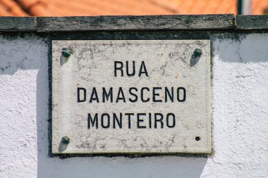 Lizbon 4 Ağustos 2020 Bir cadde ya da yola bakışı Bir sokağa verilen bir isim, genellikle onları Lizbon sokaklarında daha fazla tanımlamak için adresin bir kısmını oluşturur