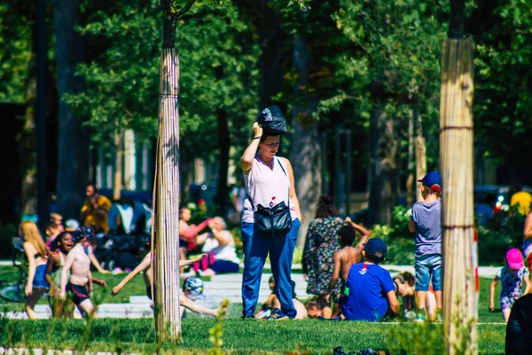 Reims Frankrike Augusti 2020 Visa Oidentifierade Människor Som Inte Respekterar — Stockfoto