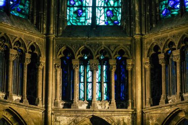 Reims 'deki Roma Katolik Aziz Jacques Kilisesi, Fransa' nın Grand Est bölgesinde yer alan ve Avrupa 'nın en eski şehirlerinden biridir.