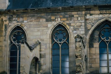 Reims 'deki Roma Katolik Aziz Jacques Kilisesi, Fransa' nın Grand Est bölgesinde yer alan ve Avrupa 'nın en eski şehirlerinden biridir.