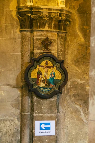 Reims 'deki Roma Katolik Aziz Jacques Kilisesi, Fransa' nın Grand Est bölgesinde yer alan ve Avrupa 'nın en eski şehirlerinden biridir.