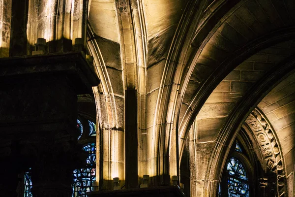 Reims 'deki Roma Katolik Aziz Jacques Kilisesi, Fransa' nın Grand Est bölgesinde yer alan ve Avrupa 'nın en eski şehirlerinden biridir.