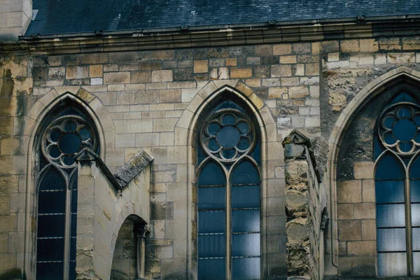 Reims 'deki Roma Katolik Aziz Jacques Kilisesi, Fransa' nın Grand Est bölgesinde yer alan ve Avrupa 'nın en eski şehirlerinden biridir.