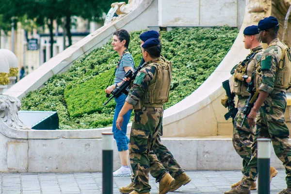 Reims Francia Agosto 2020 Vista Soldados Franceses Identificados Patrullando Las — Foto de Stock