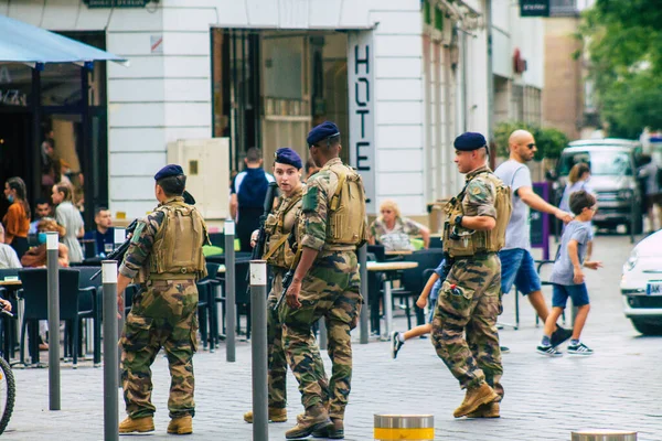 Reims France August 2020 View Unidentified French Soldiers Patrolling Streets — Stock Photo, Image