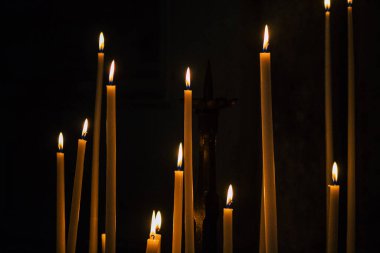 Fransa 'yı 20 Ağustos 2020' de, Fransa 'nın Grand Est bölgesinde yer alan ve Avrupa' nın en eski şehirlerinden biri olan Notre Dame Reims Katedrali 'nin içini görür.