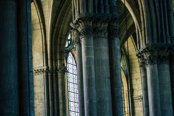法国里姆斯2020年8月20日里姆斯圣母座堂内景 这是法国大东部地区的一座城市 也是欧洲历史最悠久的城市之一 — 图库照片
