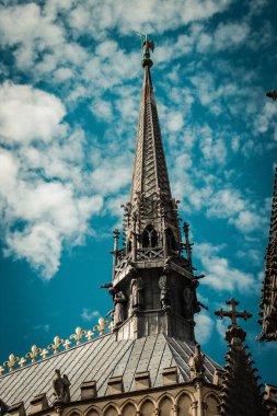 Reims France 04 Eylül 2020 Roma Katolik Notre Dame de Reims Katedrali 'nin dış görünüşü, Fransa' nın Grand Est bölgesinde tarihi bir eser ve Avrupa 'nın en eskilerindendir.