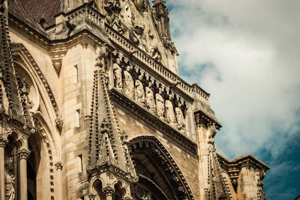 Reims Francie Září 2020 Pohled Vnější Fasádu Římskokatolické Katolické Katedrály — Stock fotografie