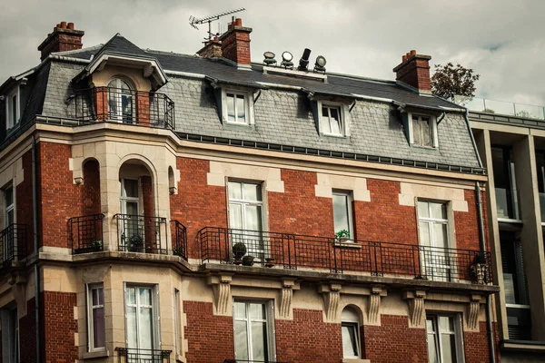 Reims France Września 2020 Widok Fasadę Zabytkowego Budynku Znajdującego Się — Zdjęcie stockowe