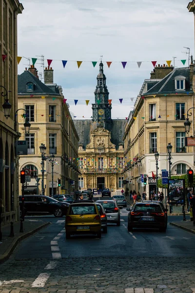 Reims France 2020年9月4日Reims France市政厅的景观位于法国大东部地区的Reims市中心 是欧洲历史最悠久的城市之一 — 图库照片