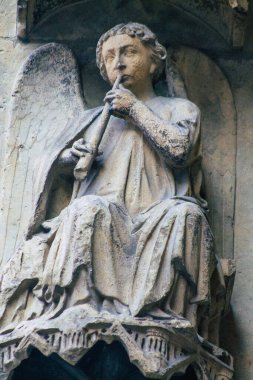 Reims France 12 Eylül 2020 Roma Katolik Notre Dame de Reims Katedrali 'nin dış görünüşü, Fransa' nın Grand Est bölgesinde tarihi bir eser ve Avrupa 'nın en eskilerindendir.