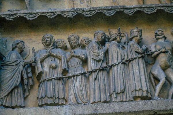 Reims France 12 Eylül 2020 Roma Katolik Notre Dame de Reims Katedrali 'nin dış görünüşü, Fransa' nın Grand Est bölgesinde tarihi bir eser ve Avrupa 'nın en eskilerindendir.